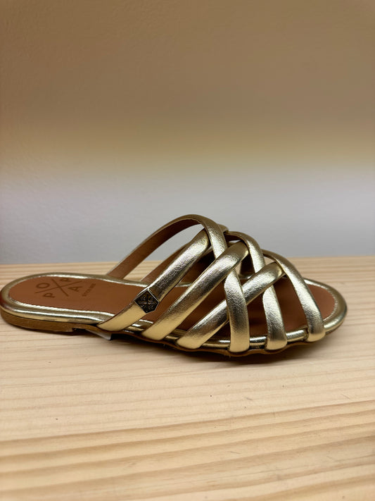 Sandalia Popa laminado oro